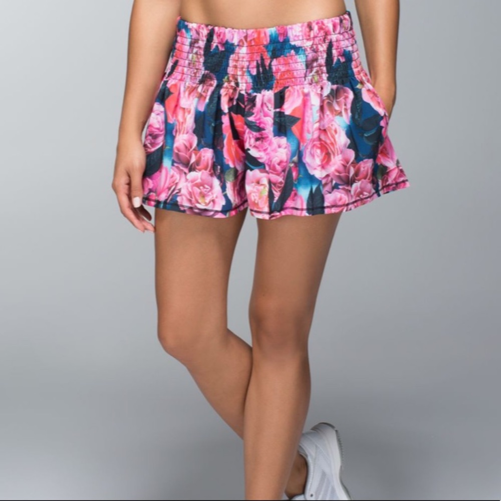 Lululemon Secret Garden Hot Hitter Skort